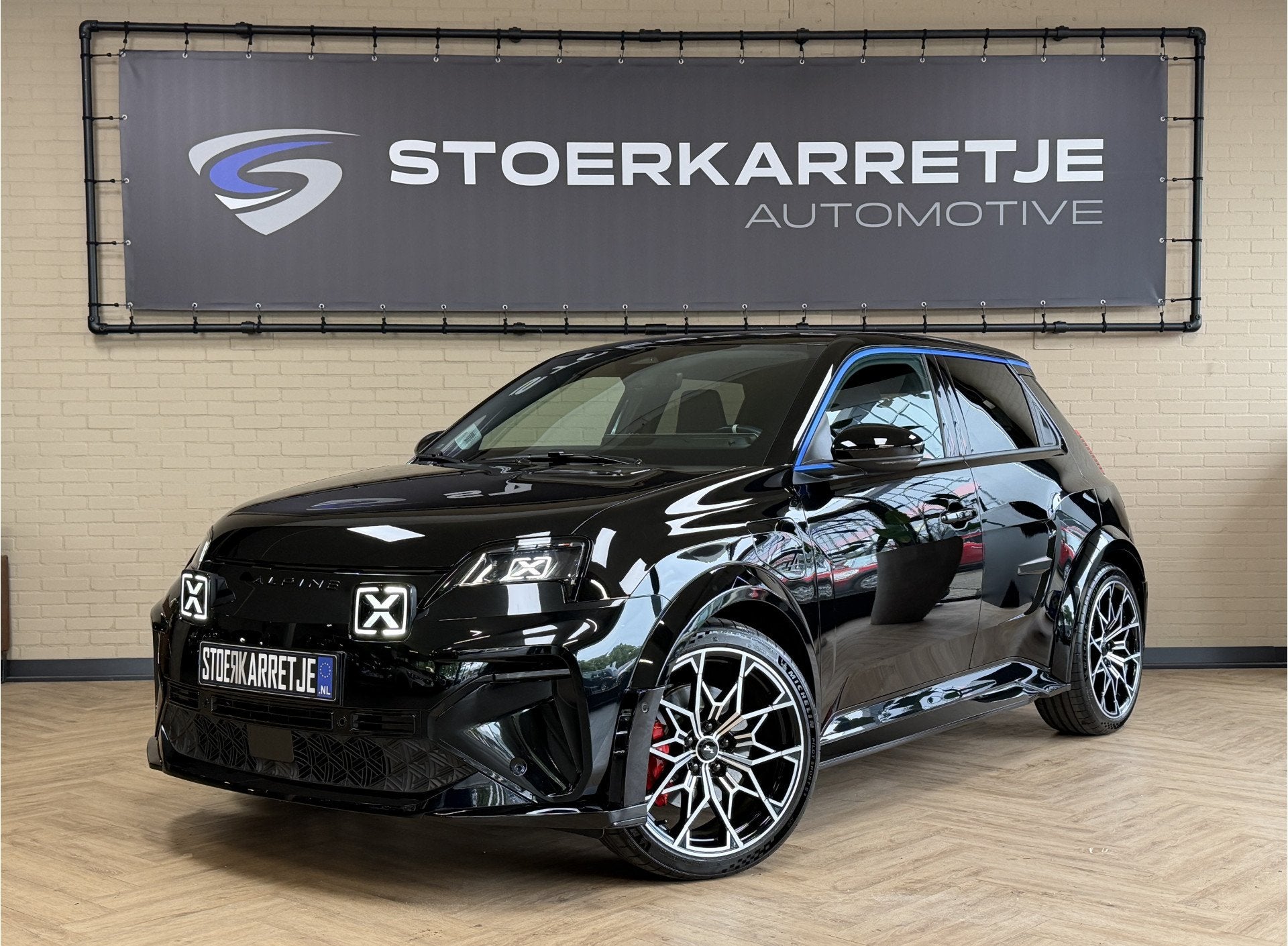 ALPINE A290 GT Performance 220pk 52 kWh 19 " | Devialet Soun, Auto's, Alpine, Dealer onderhouden, Gebruikt, Zwart, Automatische klimaatregeling
