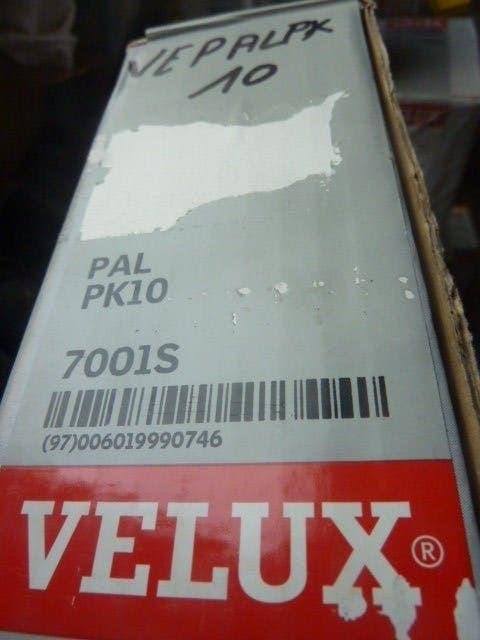 Nieuwe Velux jaloezie / PAL PK10 ( 94 x 160 ), Ophalen of Verzenden, Nieuw, Wit