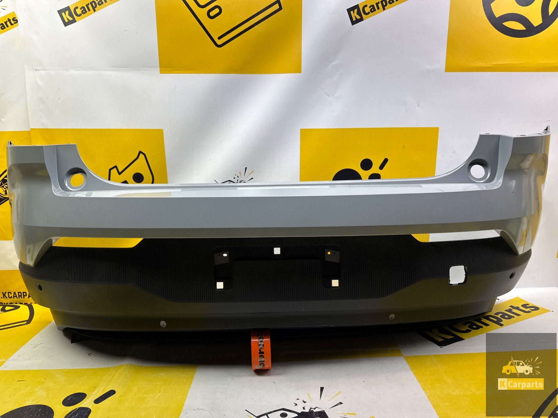 Volvo EX30 2023+ achterbumper origineel 31345662 bumper, Gebruikt, Gunnar Engellaus vag 8
405 31  Gothenburg, SE, Info@volvocars.com