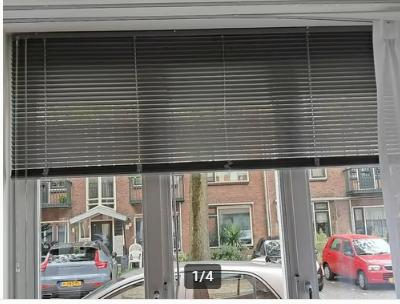 Nieuw In Doos Donker Grijze Luxaflex Afm. 2 x 199 x 197 Cm, Huis en Inrichting, Stoffering | Gordijnen en Lamellen, Ophalen, 150 tot 200 cm