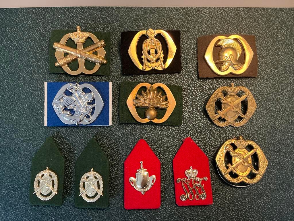 Collectie Nederlandse Baret- en Epauletinsignes (11 stuks), Ophalen of Verzenden, Landmacht, Nederland, Embleem of Badge
