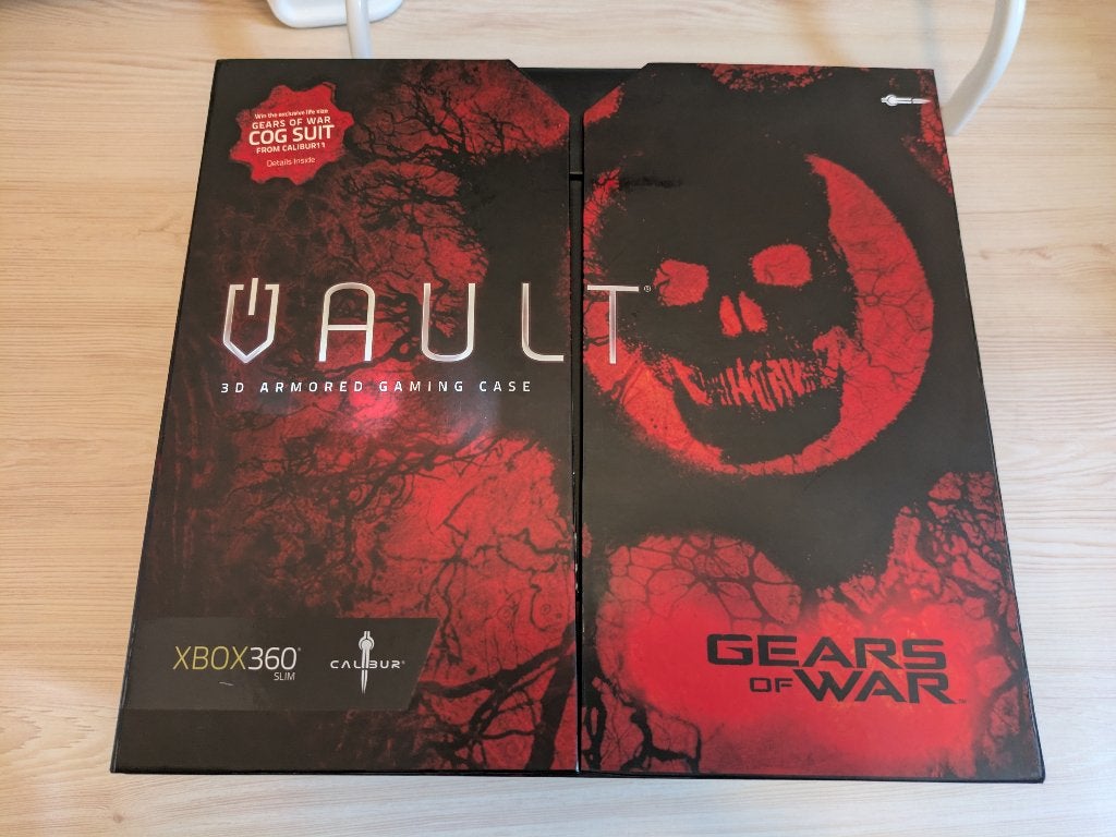 Gears Of War 3 VAULT 3D Armored Gaming Case Xbox 360, Ophalen of Verzenden, Zo goed als nieuw, Xbox 360