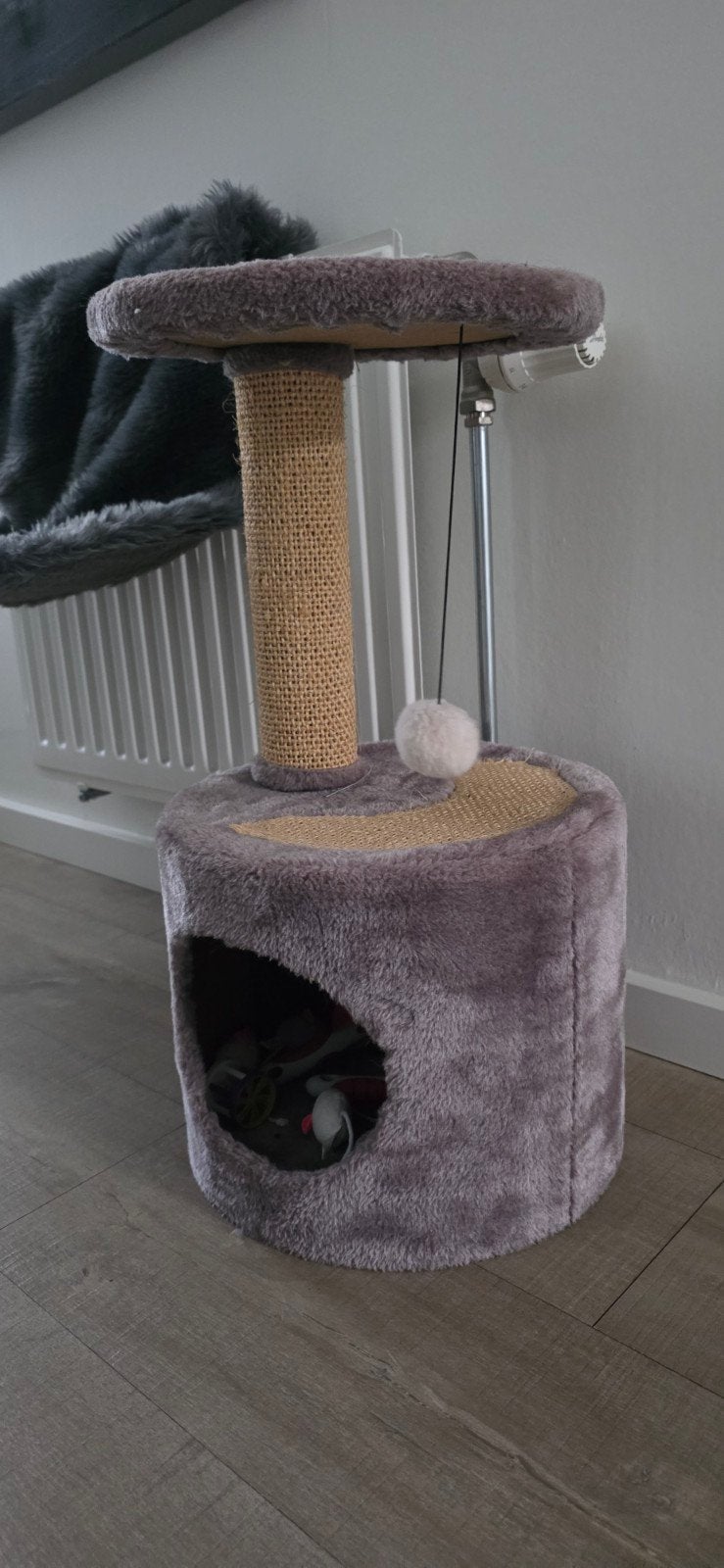 kattenmand radiator en krabpaal