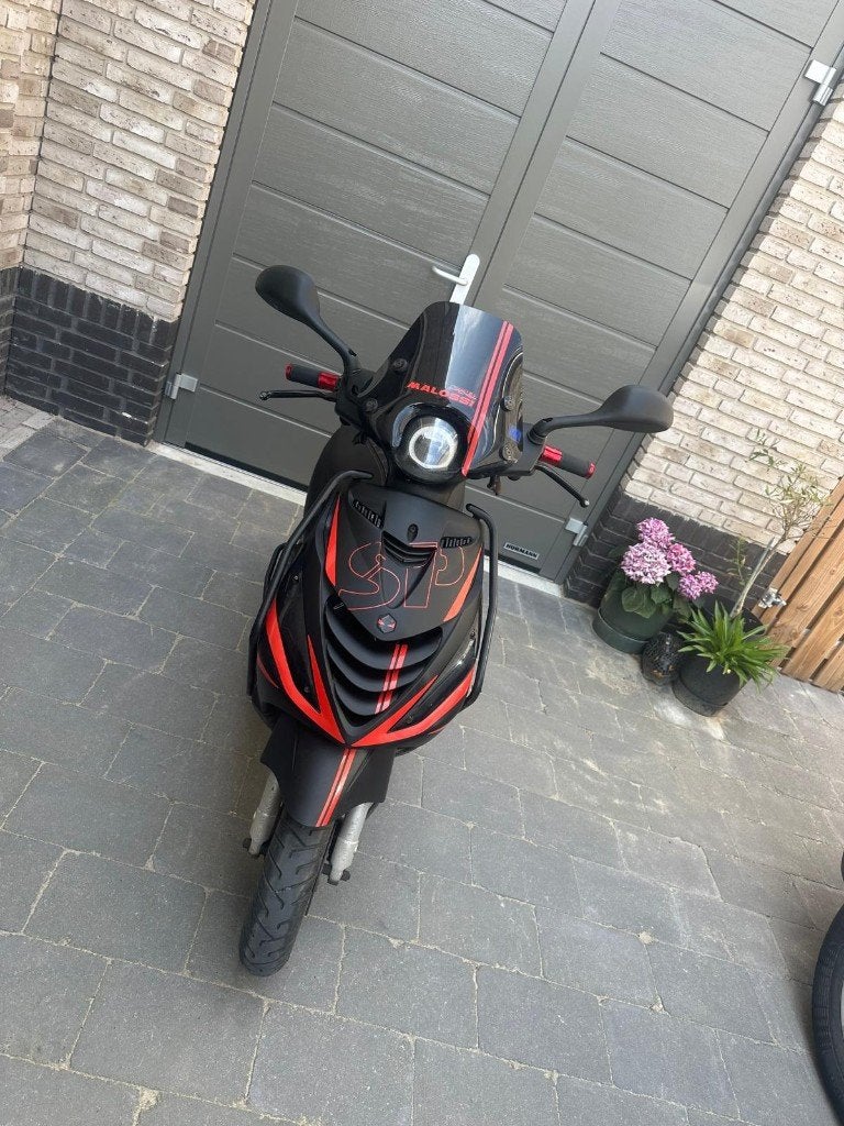 piaggio zip, Fietsen en Brommers, Scooters | Piaggio, Gebruikt, Zip, Maximaal 45 km/u, Benzine, Ophalen