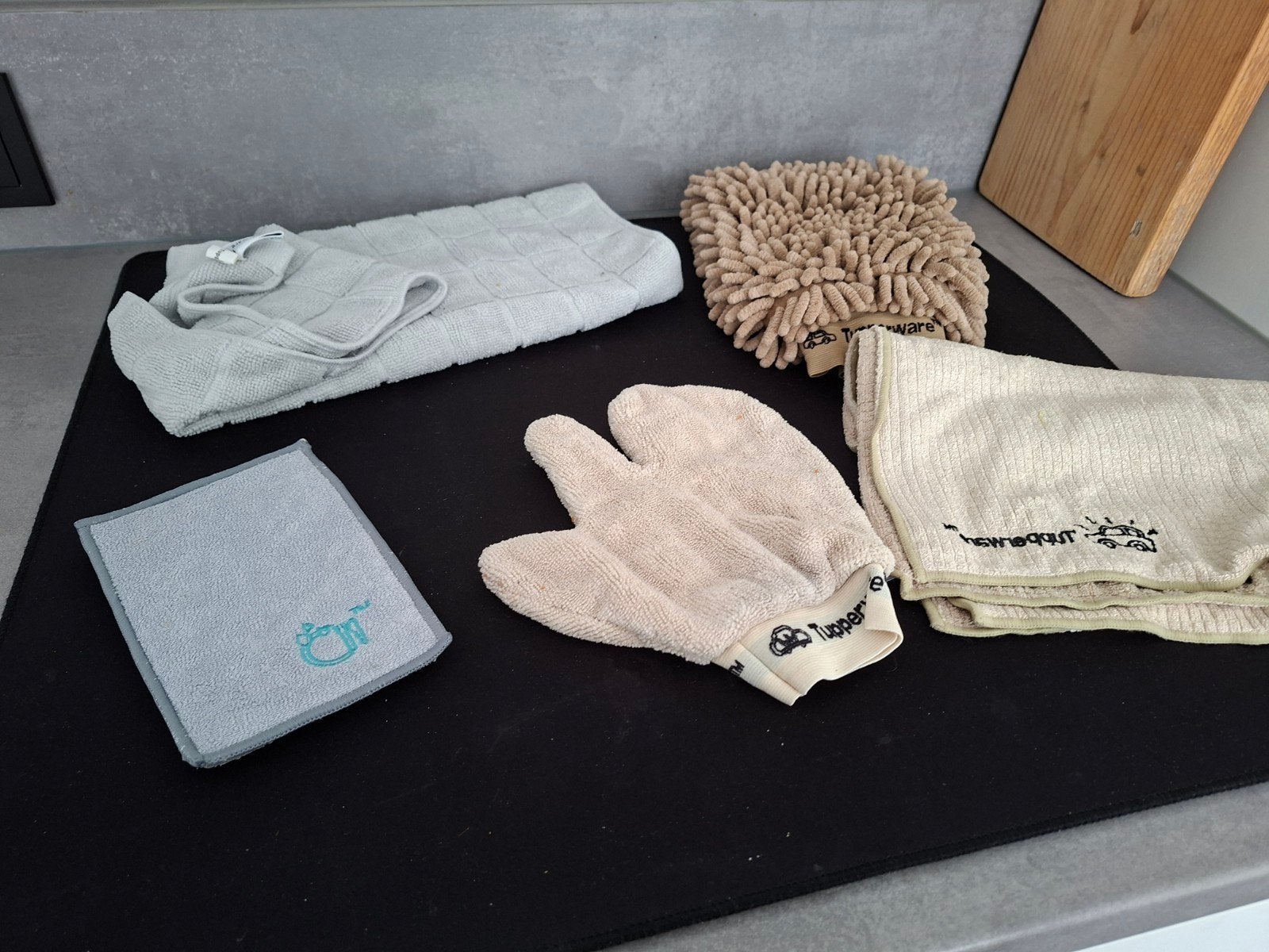 Tupperware microvezel doeken en handschoenen set, Beige, Overige typen, Ophalen of Verzenden, Zo goed als nieuw