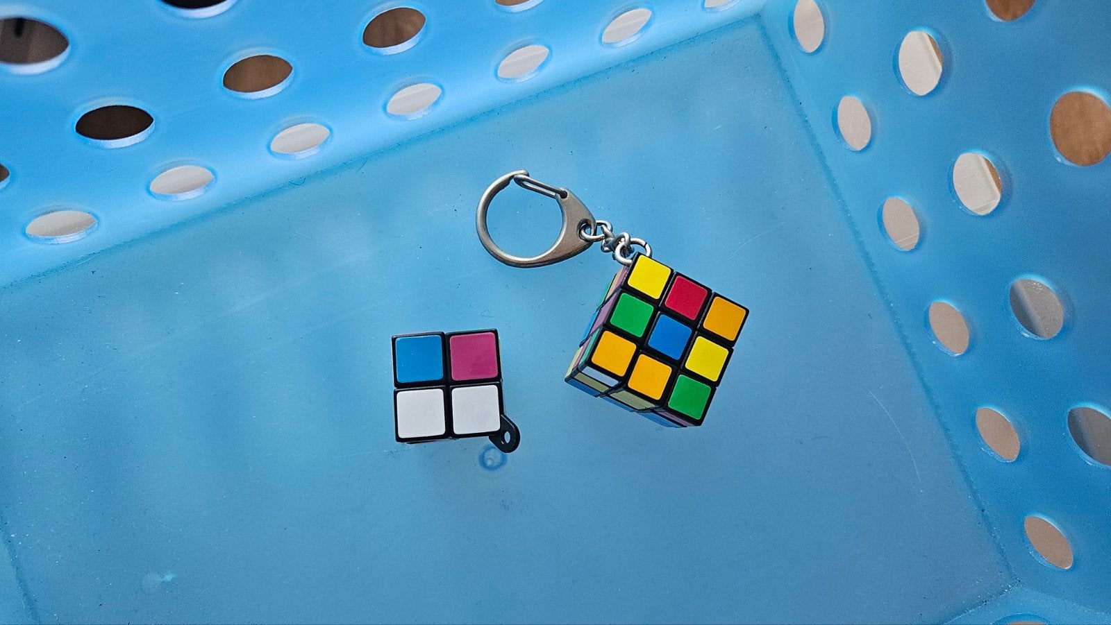 Rubik's kubus sleutelhangers (set van 2), Ophalen of Verzenden, Gebruikt, Overige typen