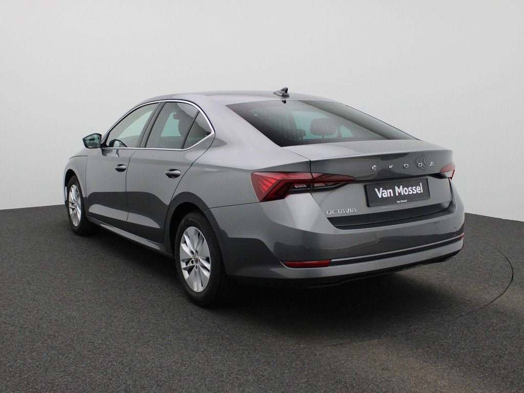 Skoda Octavia 1.0 TSI Business Edition | STOELVERWARMING | P, Auto's, Skoda, Voorwielaandrijving, 12 maanden, Gebruikt, Euro 6