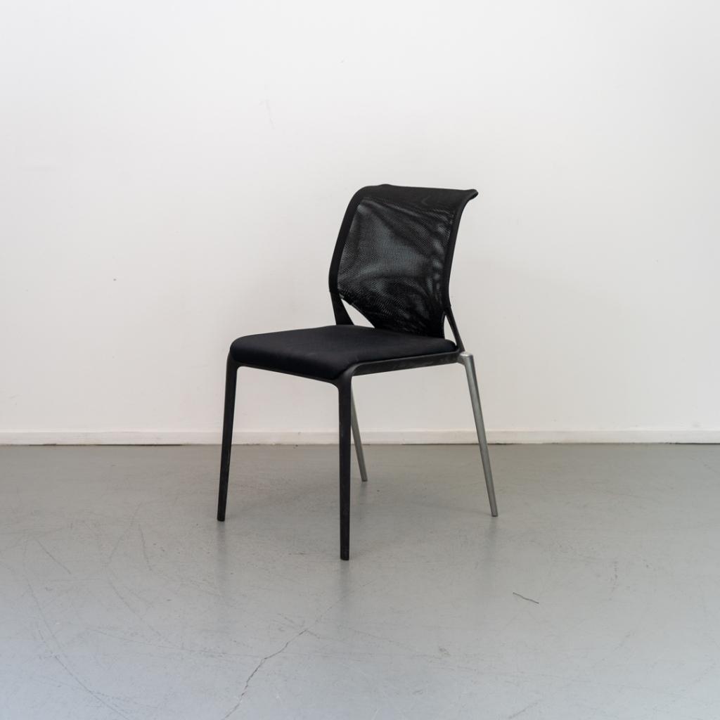 1 Vitra Meda Slim stoel Zwart, Niet ingevuld, Niet ingevuld, Zo goed als nieuw, Metaal