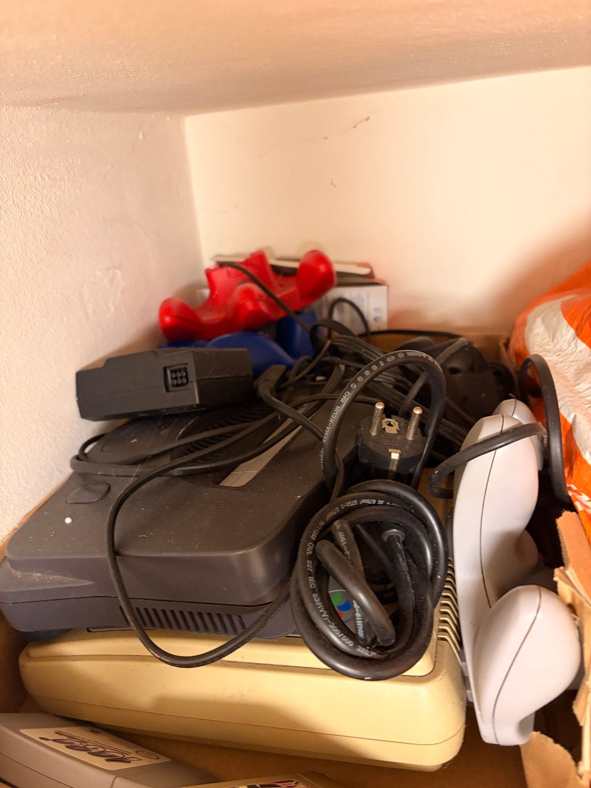 N64 & Super Nintendo met games en 3 controllers - ongetest, Spelcomputers en Games, Ophalen, Niet werkend, Met 3 controllers of meer