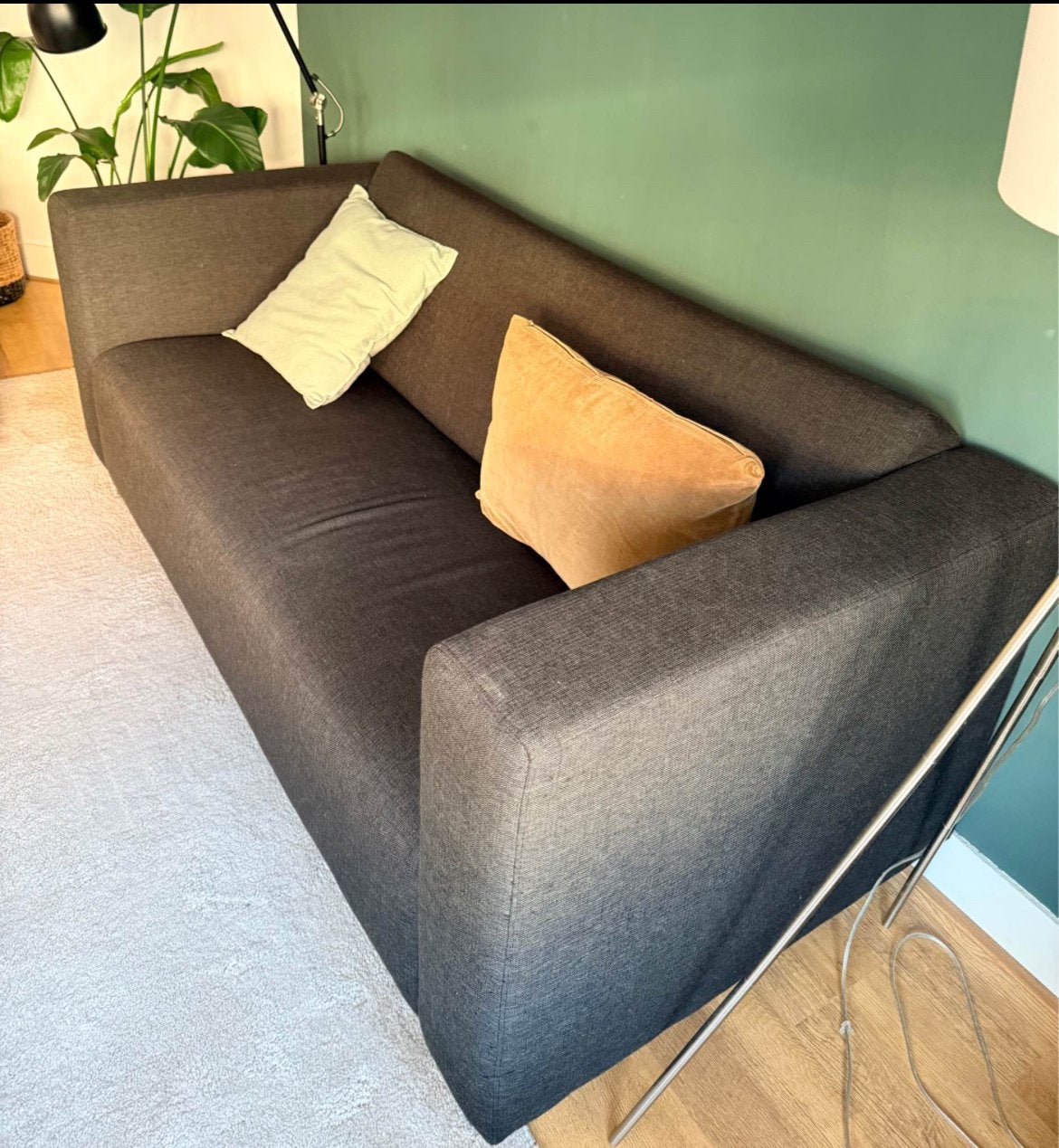 Comfortabele 2-zitsbank - Donkergrijs, Strak, Gebruikt, 150 tot 200 cm, Tweepersoons