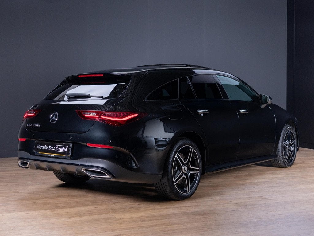 Mercedes-Benz CLA Shooting Brake 250 e Star Edition AMG Line, Auto's, Mercedes-Benz, Gebruikt, Hybride Elektrisch/Benzine, 1600 kg