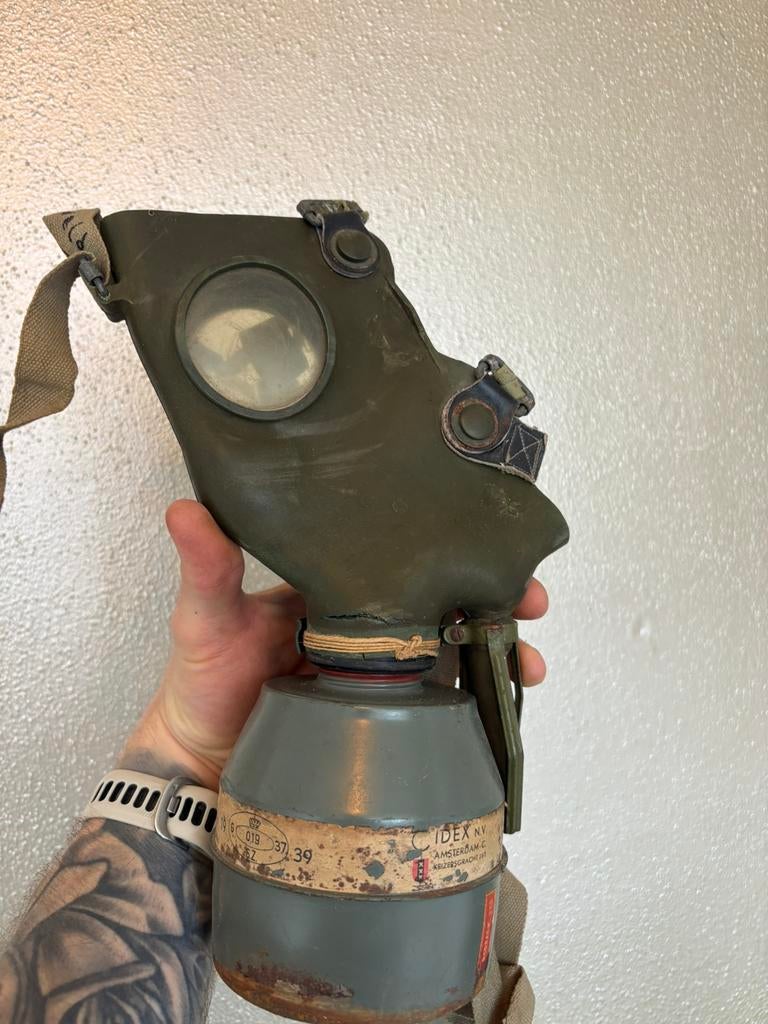 Nederlandse gasmasker 1939, Ophalen, Nederland