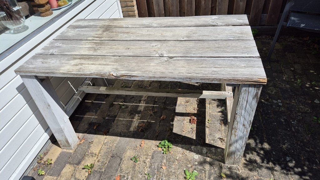 Kleine houten tuintafel - gratis, Ophalen, Gebruikt, Rechthoekig, Hout