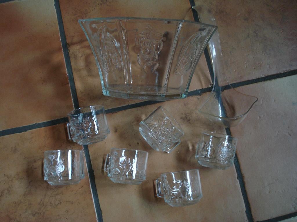 8-delige bowlset glas: kom ø26xh14cm+6 glazen+(plastic)lepel, Huis en Inrichting, Keuken | Servies, Gebruikt, Overige typen, Ophalen of Verzenden