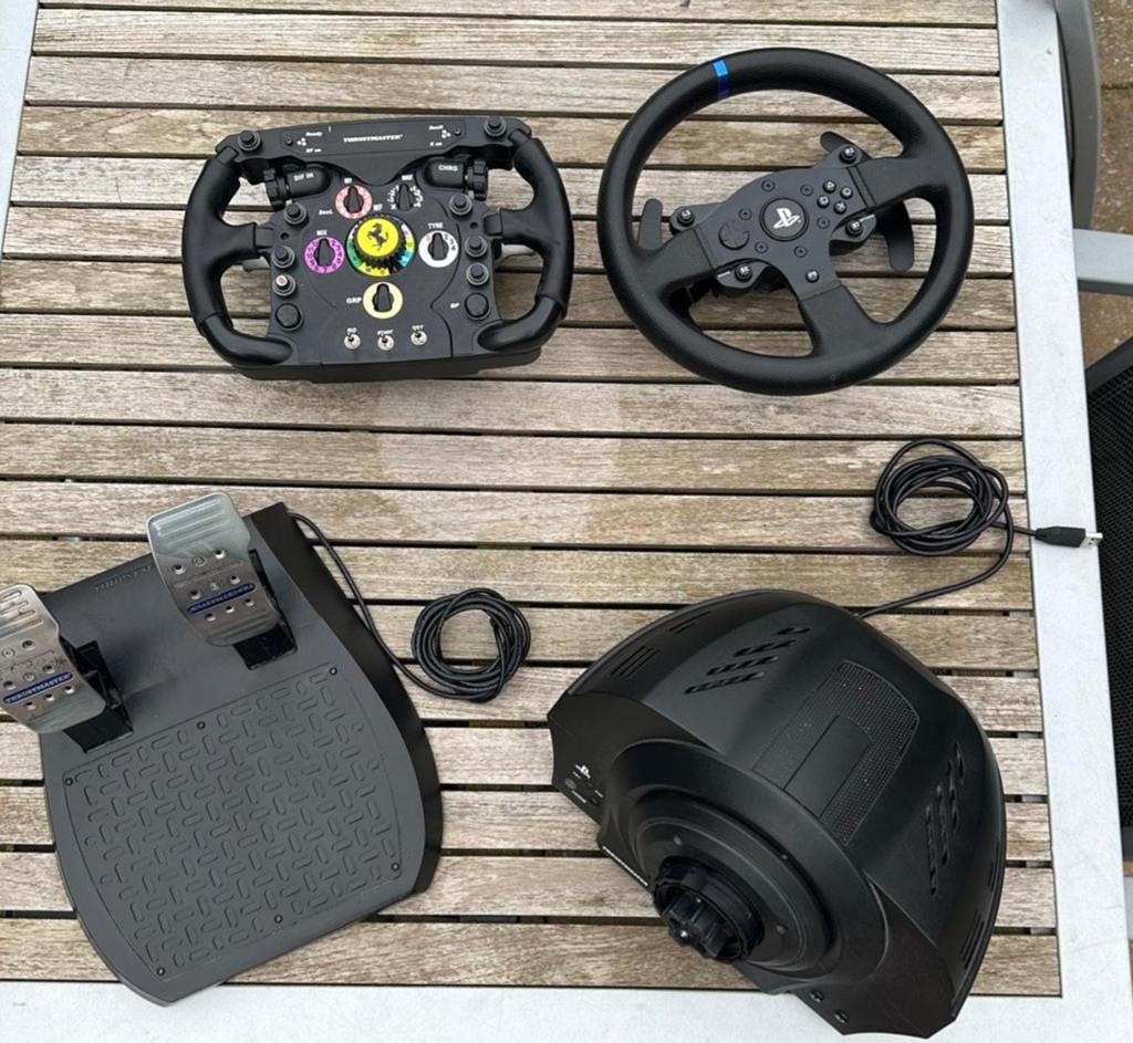Thrustmaster T300RS GT Edition met F1 Wheel Add-on, Racestuur, Gebruikt, Force feedback, Thrustmaster
