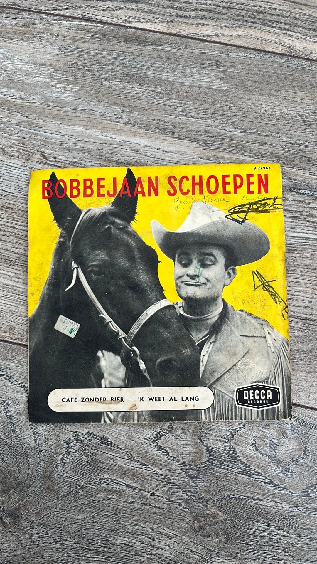 Bobbejaan Schoepen - cafe zonder bier, Ophalen of Verzenden, Zo goed als nieuw