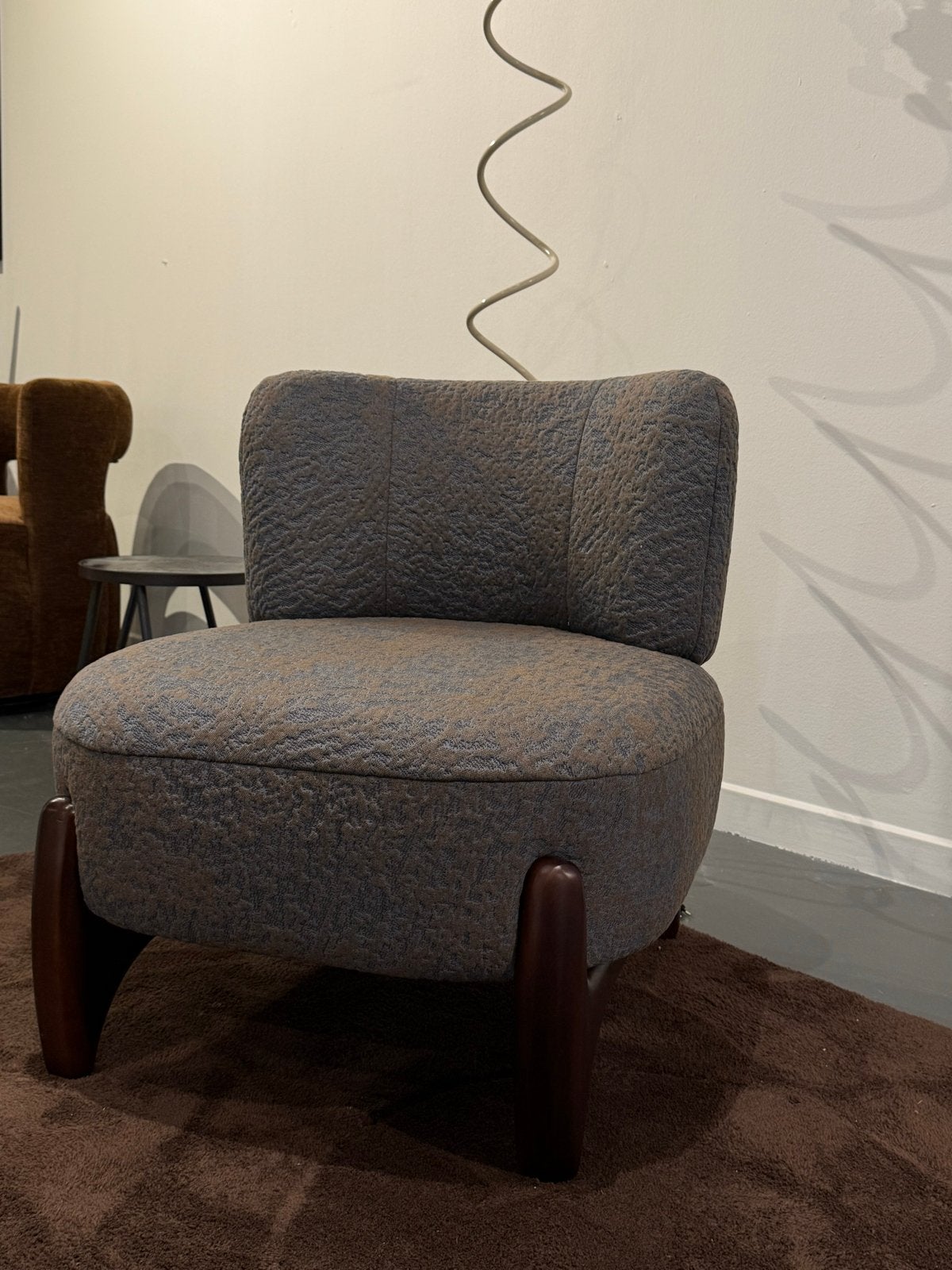 Moderne fauteuil in gemêleerde stof met houten frame, Ophalen, Gebruikt, Hout, 75 tot 100 cm