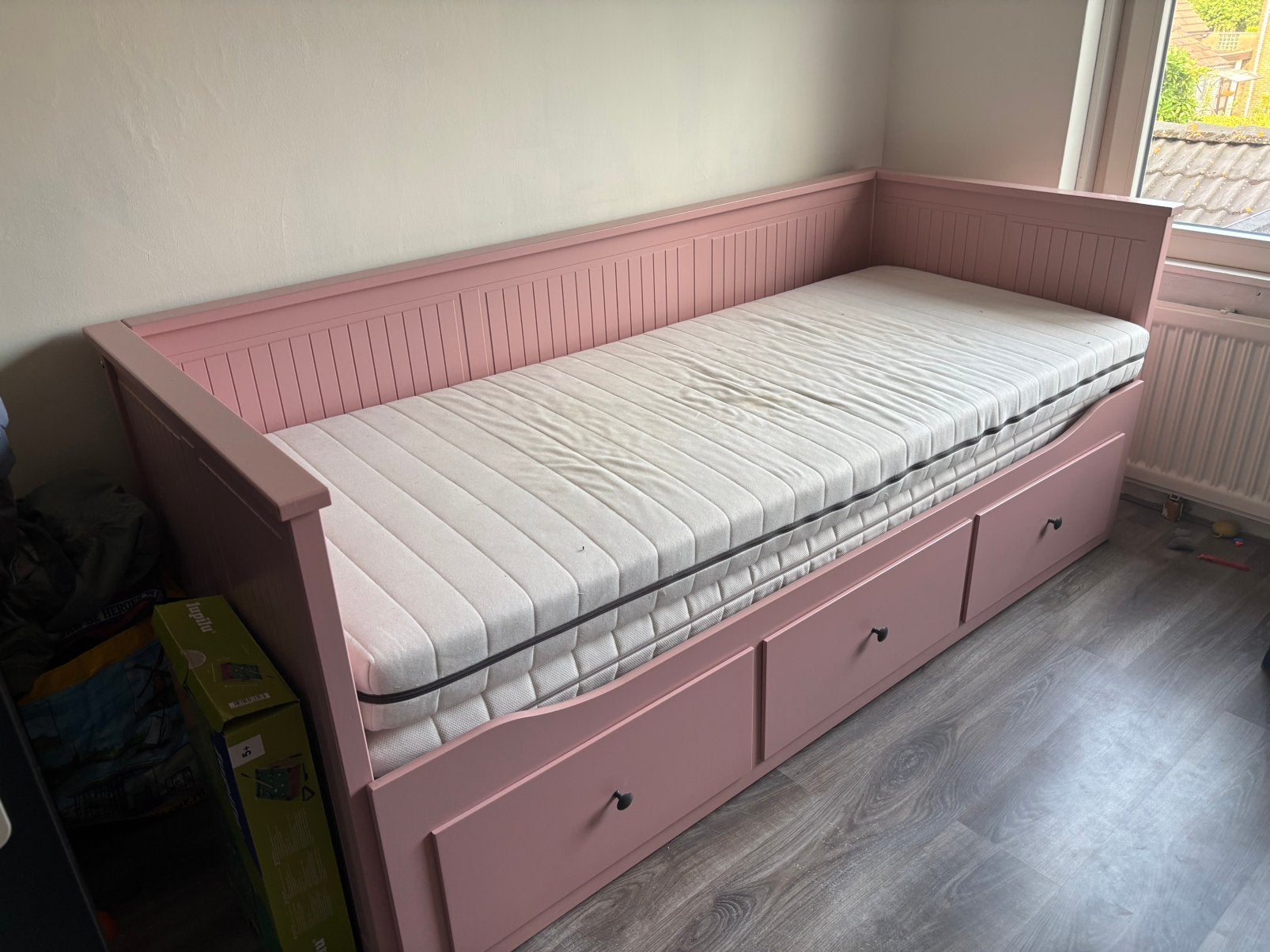 Ikea bed bank oud roze - gratis afhalen, Huis en Inrichting, Ophalen, Gebruikt, Tweepersoons, Roze