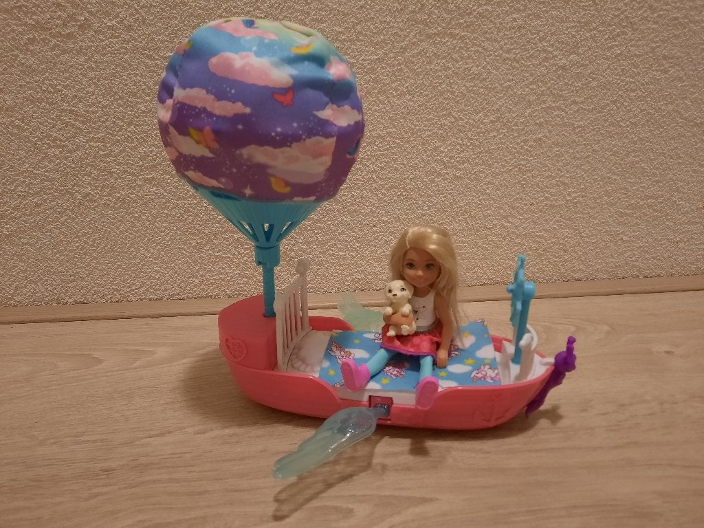 Barbie Dreamtopia Chelsea boot/ bed, Kinderen en Baby's, Ophalen of Verzenden, Zo goed als nieuw, Barbie