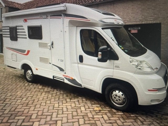 Camper Carado (Hymer) T135, Standaard zit, Ringverwarming, Fiat, Achteruitrijcamera