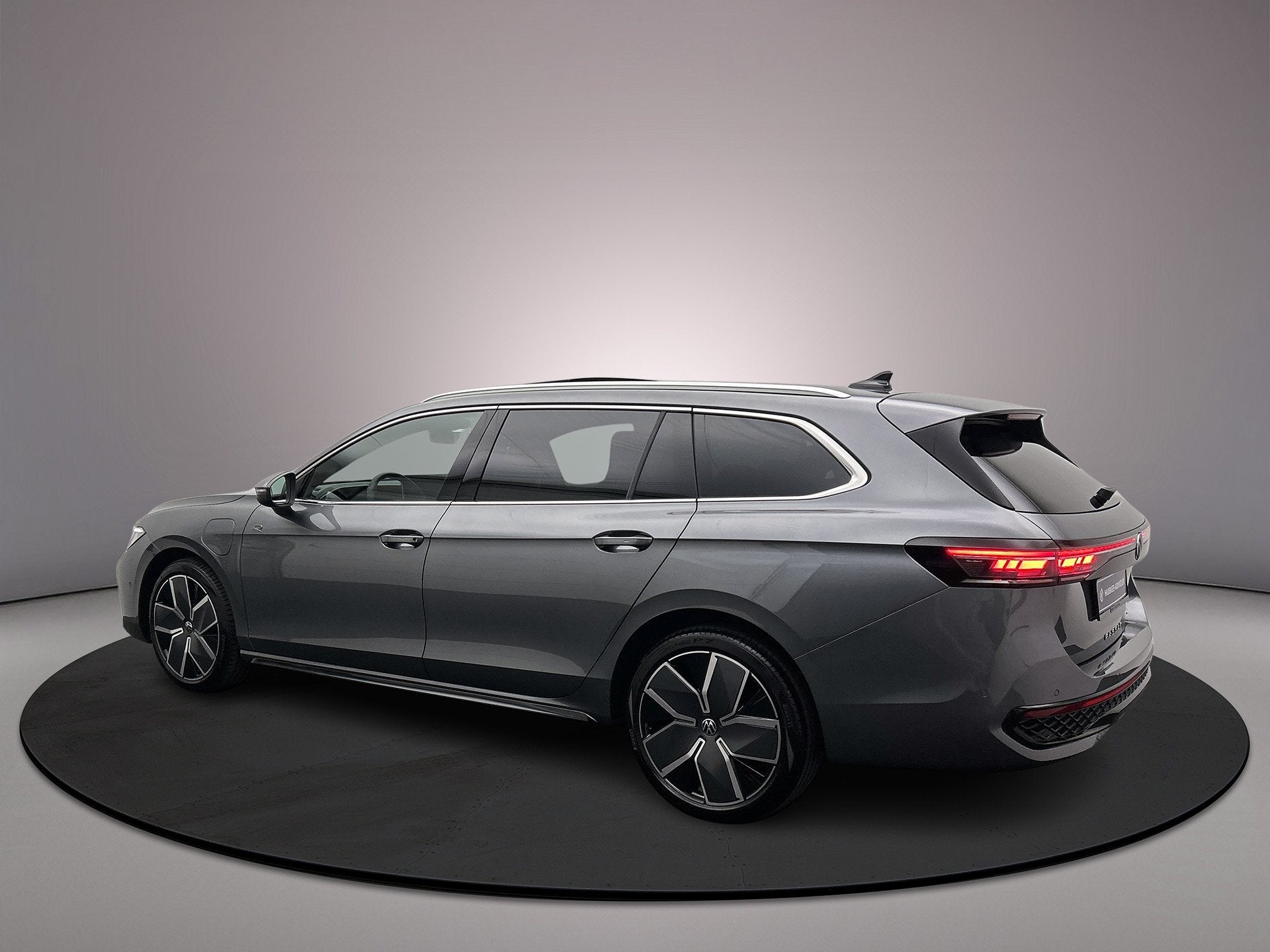 Volkswagen Passat Variant, Auto's, 1800 kg, Euro 6, 250 km/l, 135 min