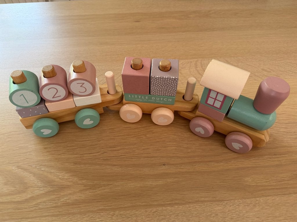 Little Dutch blokkentrein, Kinderen en Baby's, Speelgoed | Houten speelgoed, Ophalen of Verzenden, Zo goed als nieuw, Duw- of Trekspeelgoed