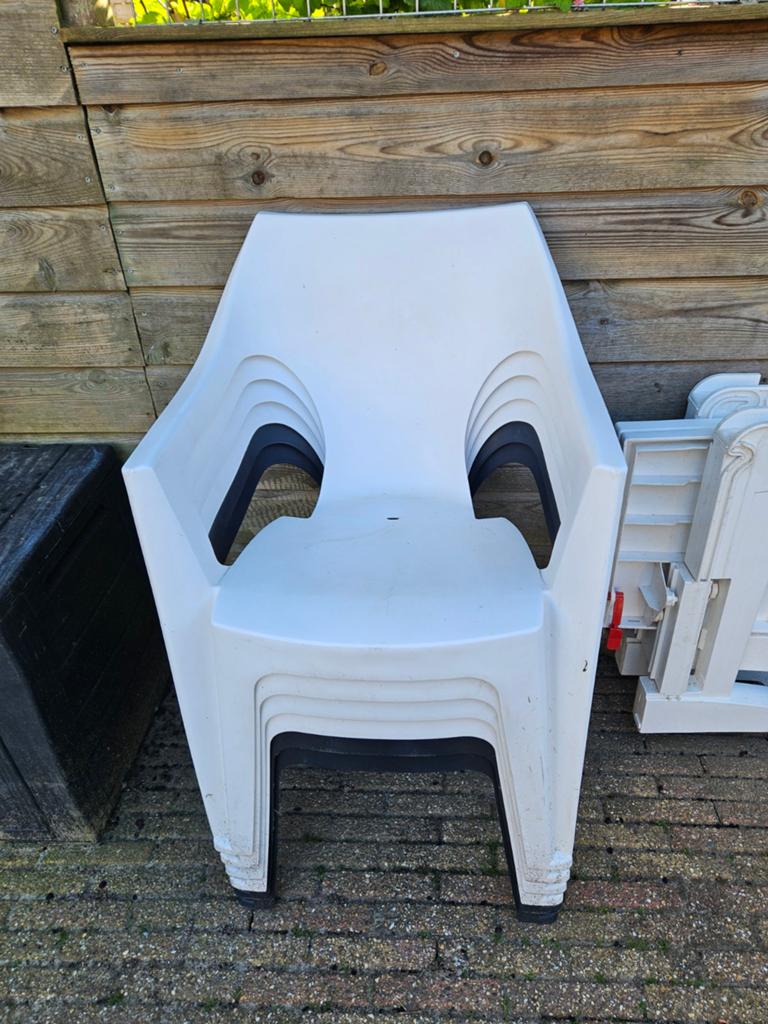 Hartmann tuinset met 4 stoelen en handige inklapbare tafel, Tuin en Terras, Tuinsets en Loungesets, 4 zitplaatsen, Kunststof, Gebruikt