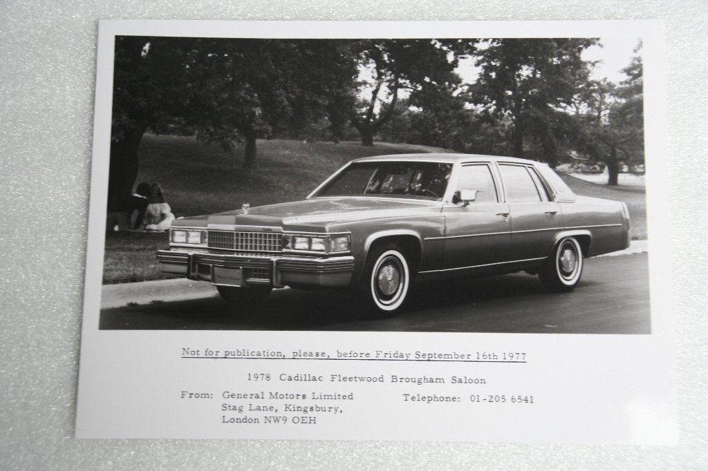 Persfoto Cadillac Fleetwood Brougham Saloon (1977) (2), Ophalen of Verzenden, Nieuw, Overige merken