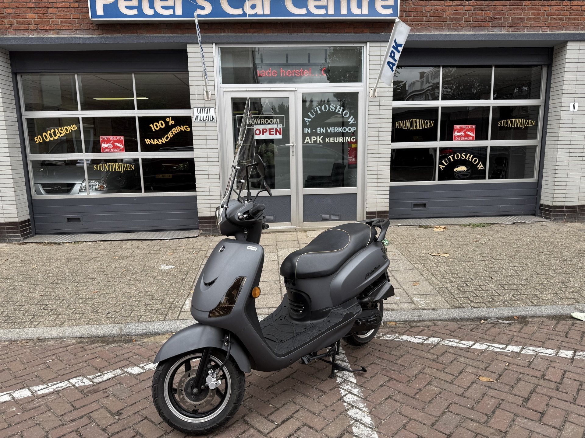SYM Snorscooter Fiddle II LAGE KM STAND BJ 2018 (bj 2018), Overige merken, Gebruikt, Peters Car Centre, Jan Wapstraat 915
2523GA  'S-GRAVENHAGE, NL