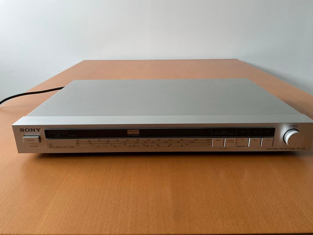 Sony FM Stereo / FM-AM Tuner ST-JX3L. Acute servolock tuning, Ophalen, Gebruikt, Analoog