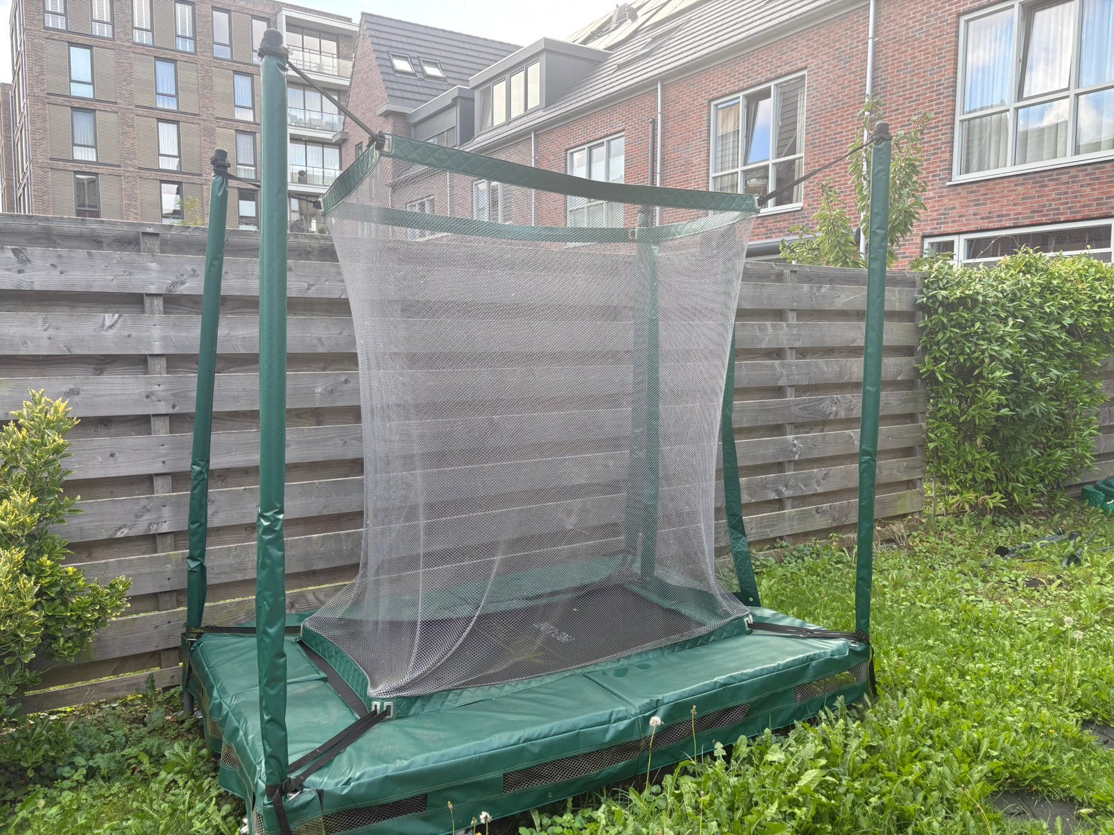 Avyna rechthoekige trampoline inground met veiligheidsnet, Ophalen