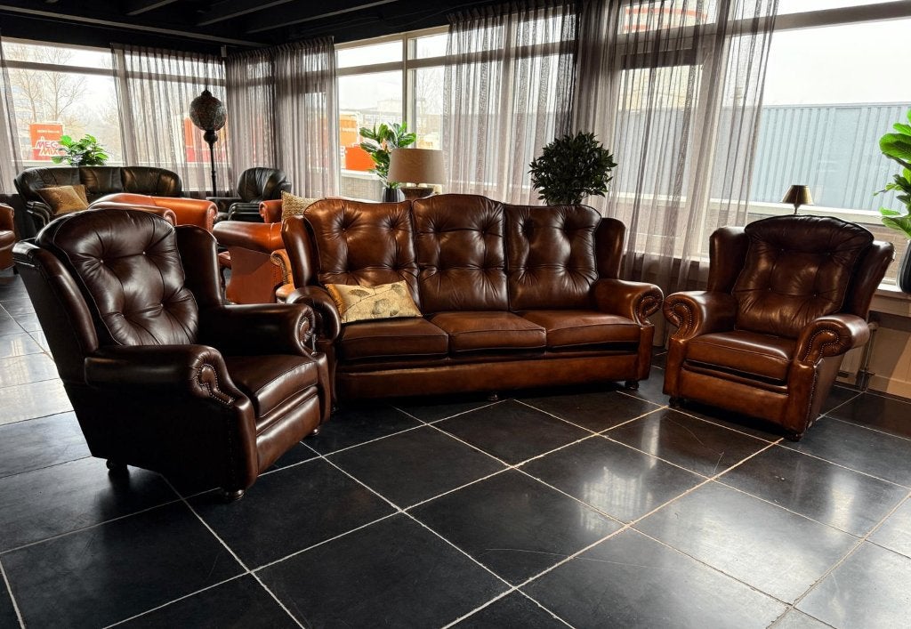 Chesterfield Suzanne 3,5 zits en 2 fauteuils, Gebruikt, Classic Chesterfield style, 75 tot 100 cm, Rechte bank