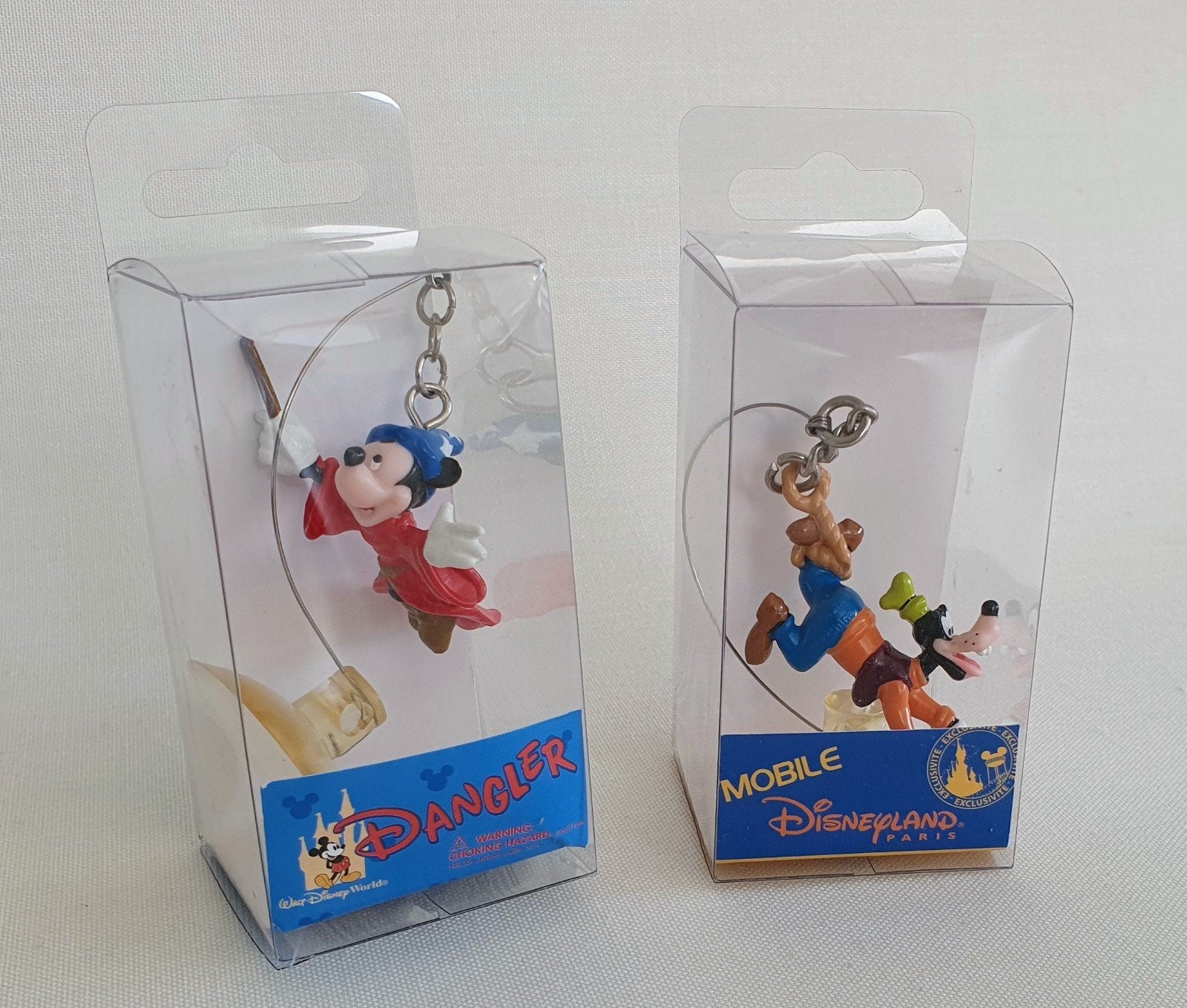Disney mobiles Mickey Mouse Tovenaarsleerling en Goofy, Ophalen of Verzenden, Mickey Mouse, Zo goed als nieuw, Beeldje of Figuurtje