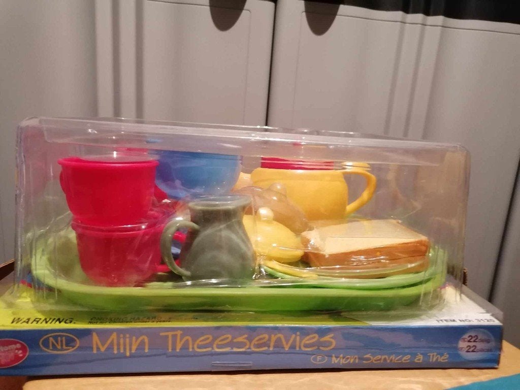 Theeservies speelgoed, Ophalen, Zo goed als nieuw, Kunststof, Speelkeuken-accessoire