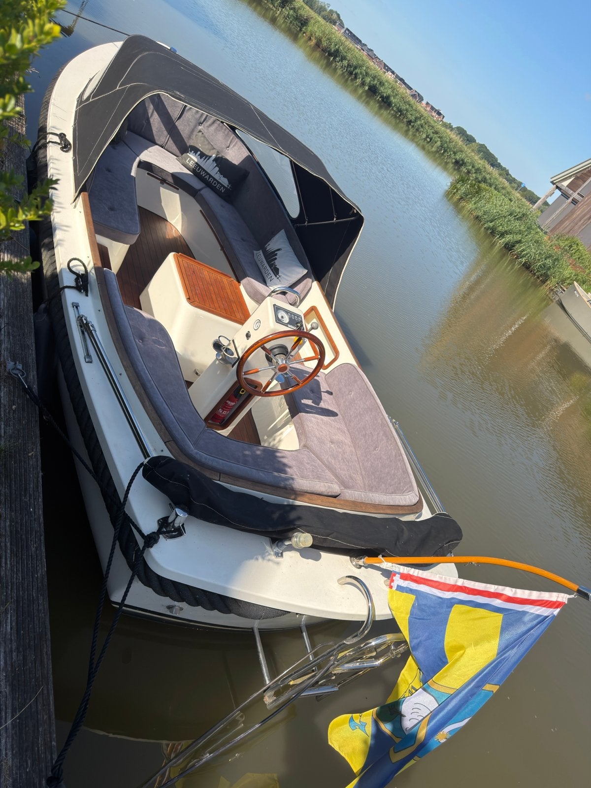 Maril 570 sloep 2010 met Nanni Diesel motor, Watersport en Boten, Motorboten en Motorjachten, Binnenboordmotor, Diesel, Biminitop