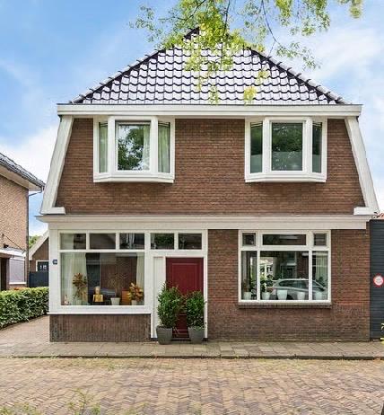 Grote stadswoning in hartje Hoogeveen, 200 tot 500 m², 8 kamers, 170 m², Vrijstaande woning