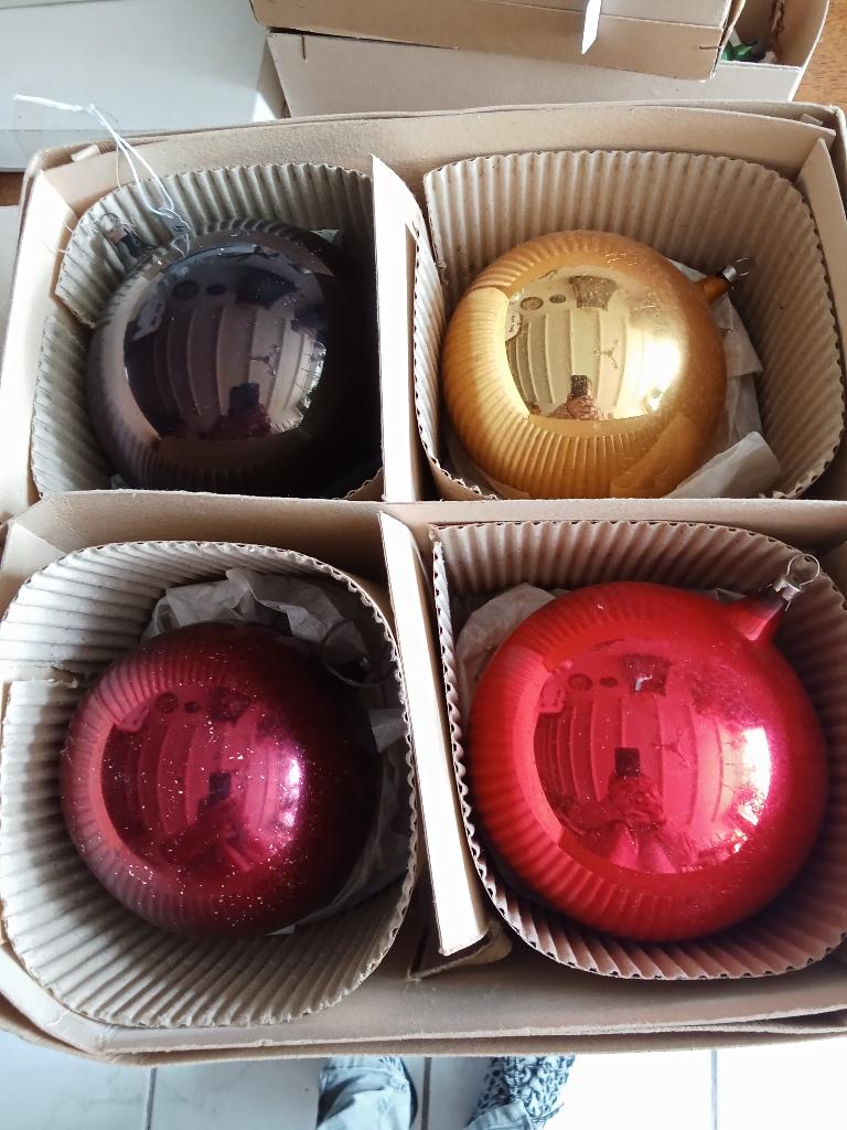 Prachtige antieke glazen kerstbal model dikke glazen bol, Diversen, Kerst, Ophalen of Verzenden, Gebruikt