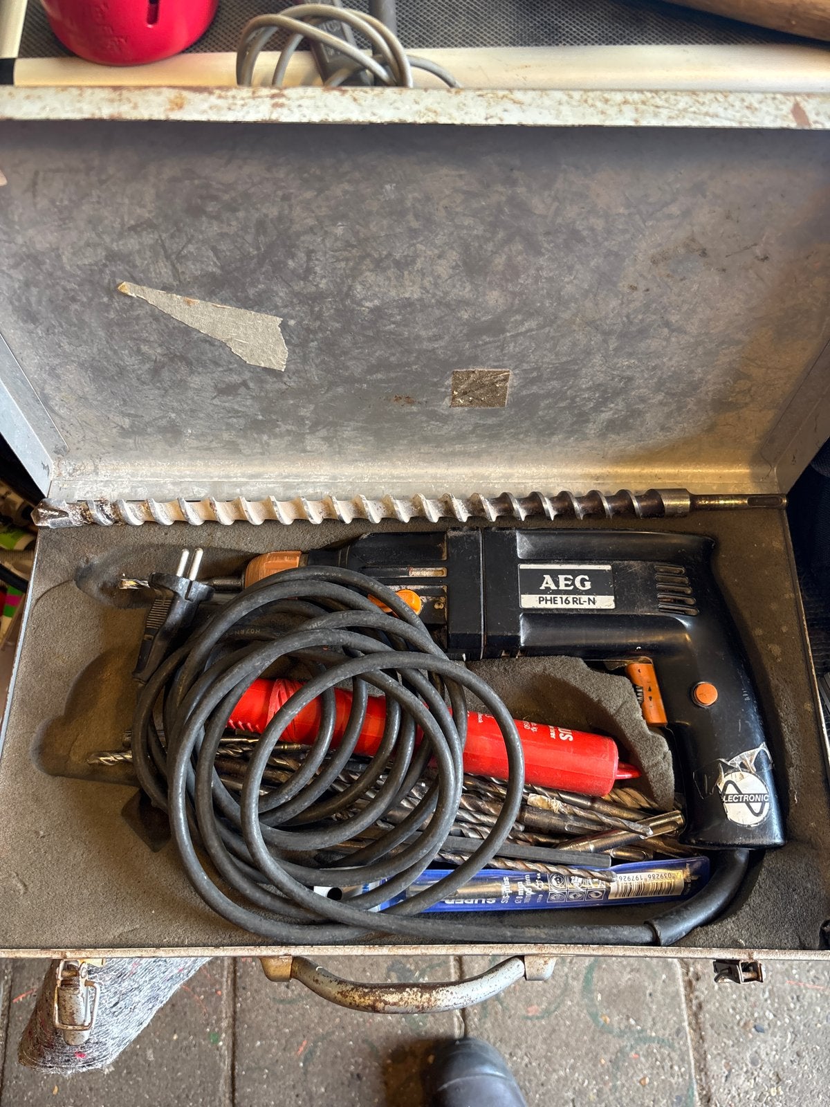 AEG PHE 16 RL-N Boorhamer in metalen koffer, Ophalen, Boor- en/of Breekhamer, Klopboormechanisme, Gebruikt
