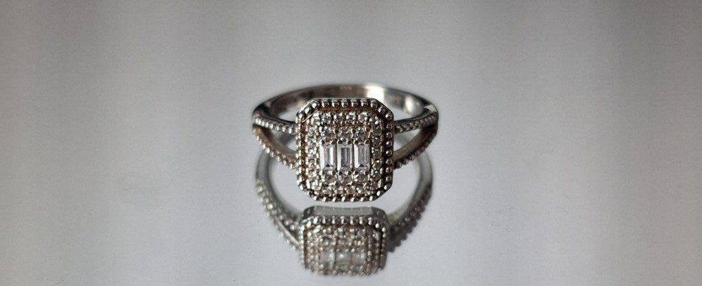 925 Zilveren Ring met Zirkonia's – Halo Design, Zilver en edelstenen, Vagif.hamidov@hotmail.com, Nieuw, Ophalen of Verzenden