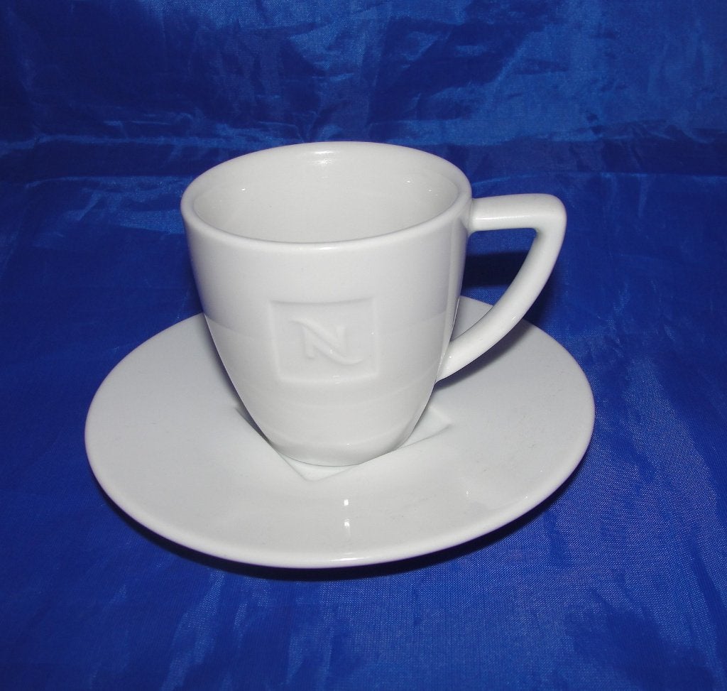 Nespresso Collection espresso kop en schotels wit, Overige merken, Ophalen of Verzenden, Zo goed als nieuw, Overige stijlen