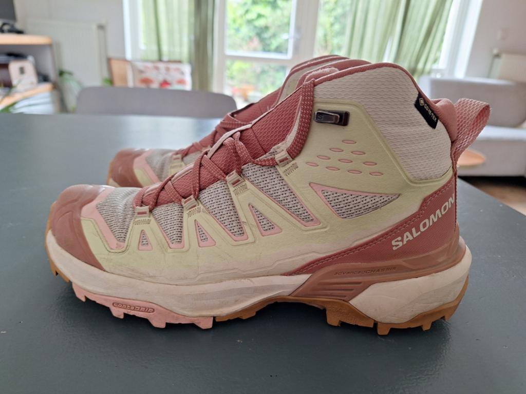Salomon bergschoenen wandelschoenen dames maat 36/37, Ophalen of Verzenden, Zo goed als nieuw, Schoenen