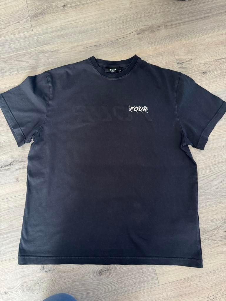 T shirt zwart four amsterdam, Kleding | Heren, Ophalen of Verzenden, Gedragen, Maat 46 (S) of kleiner, Zwart