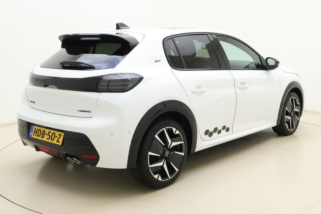 Peugeot 208 1.2 Hybrid 145 e-DCS6 GT | Panorama dak | Alcant, Auto's, Peugeot, 145 pk, 1203 kg, Gebruikt, Euro 6