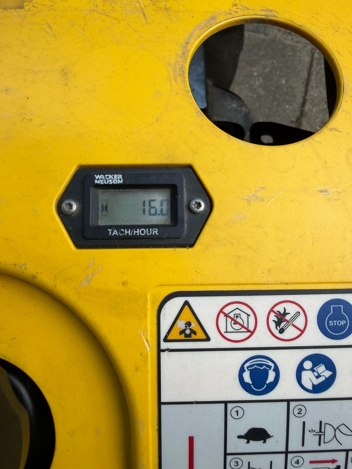 Wacker stamper, Ophalen, Zo goed als nieuw