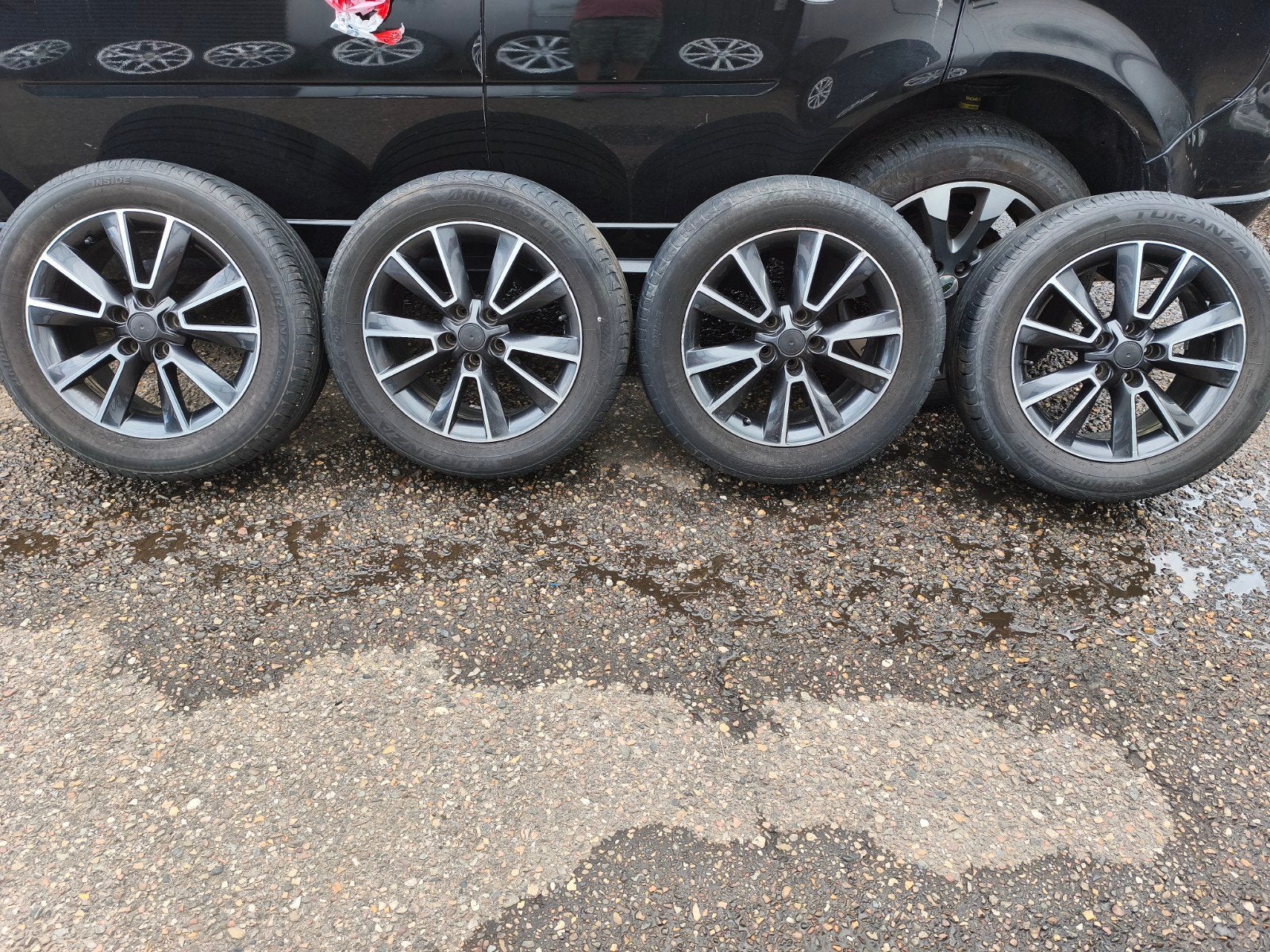 Set van 4 gebruikte 17 inch velgen met Bridgestone banden, Auto-onderdelen, Banden en Velgen, Ophalen, Gebruikt, Banden en Velgen