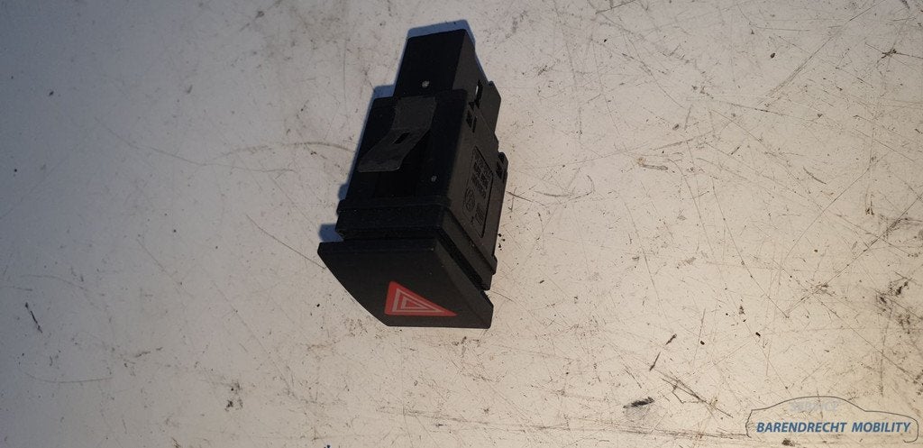 Gevarenlicht schakelaar Polo 9N VW 6Q0953235A paniek alarm g