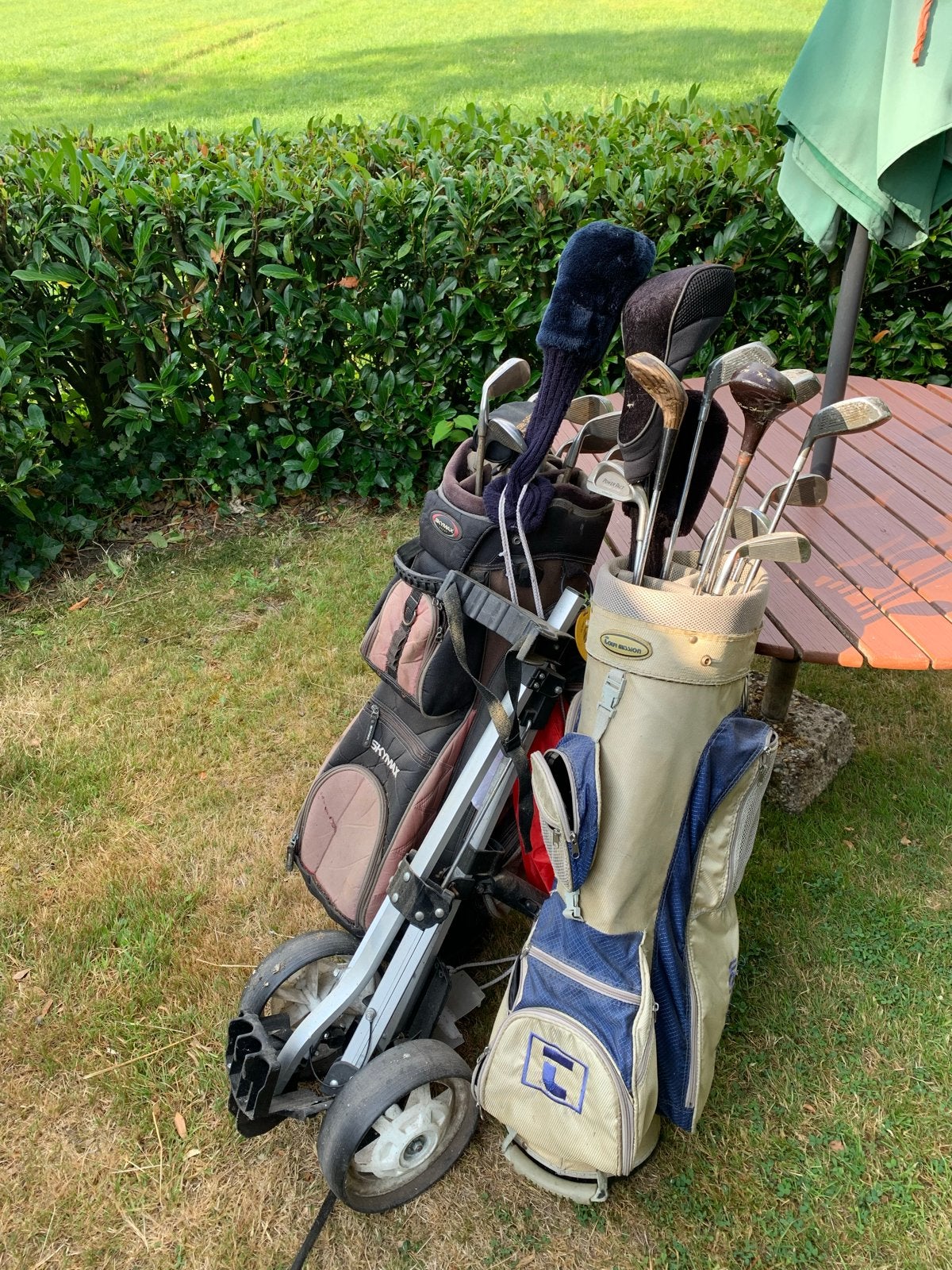 Golfclubs met tas en rij wielen, Sport en Fitness, Golf, Ophalen, Gebruikt, Set, Overige merken