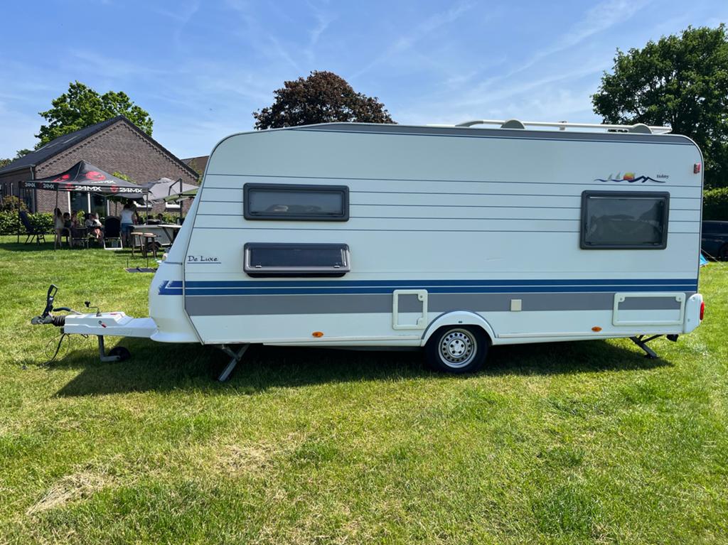 Hobby De Luxe Easy 495 Caravan met stapelbed 2002, Stapelbed, Hobby, Particulier, 5 tot 6 meter