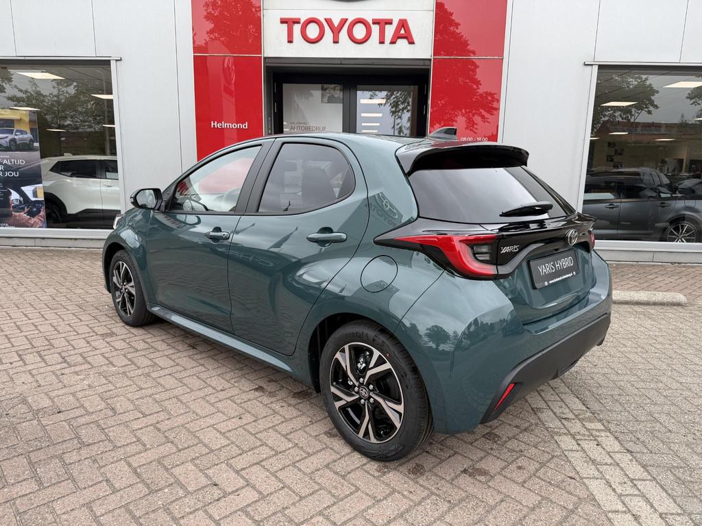 Toyota Yaris 1.5 Hybrid 115 Dynamic ACTIE -2900,- KORTING, Stof, Gebruikt, Euro 6, 116 pk