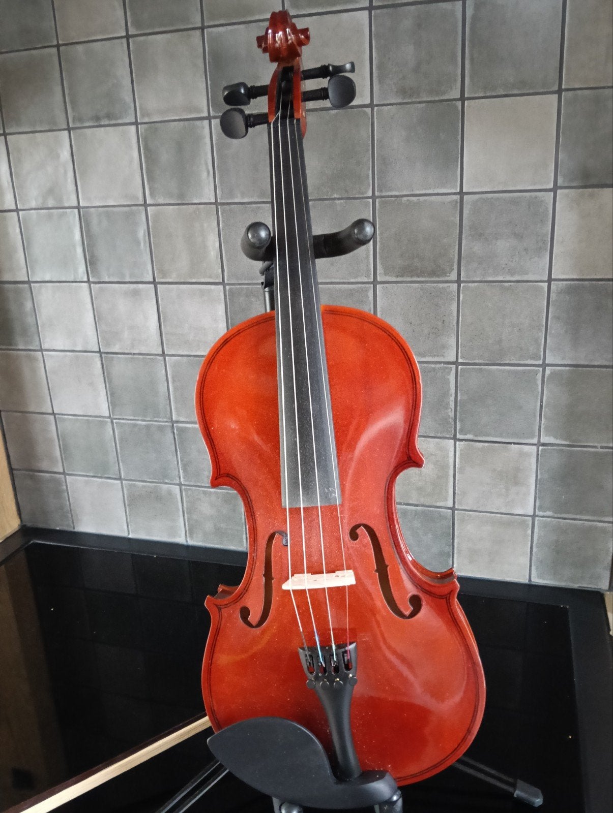 Viool met standaard, strijkstok, koffer en lesboek, Muziek en Instrumenten, Overige formaten, Viool, Ophalen of Verzenden, Zo goed als nieuw